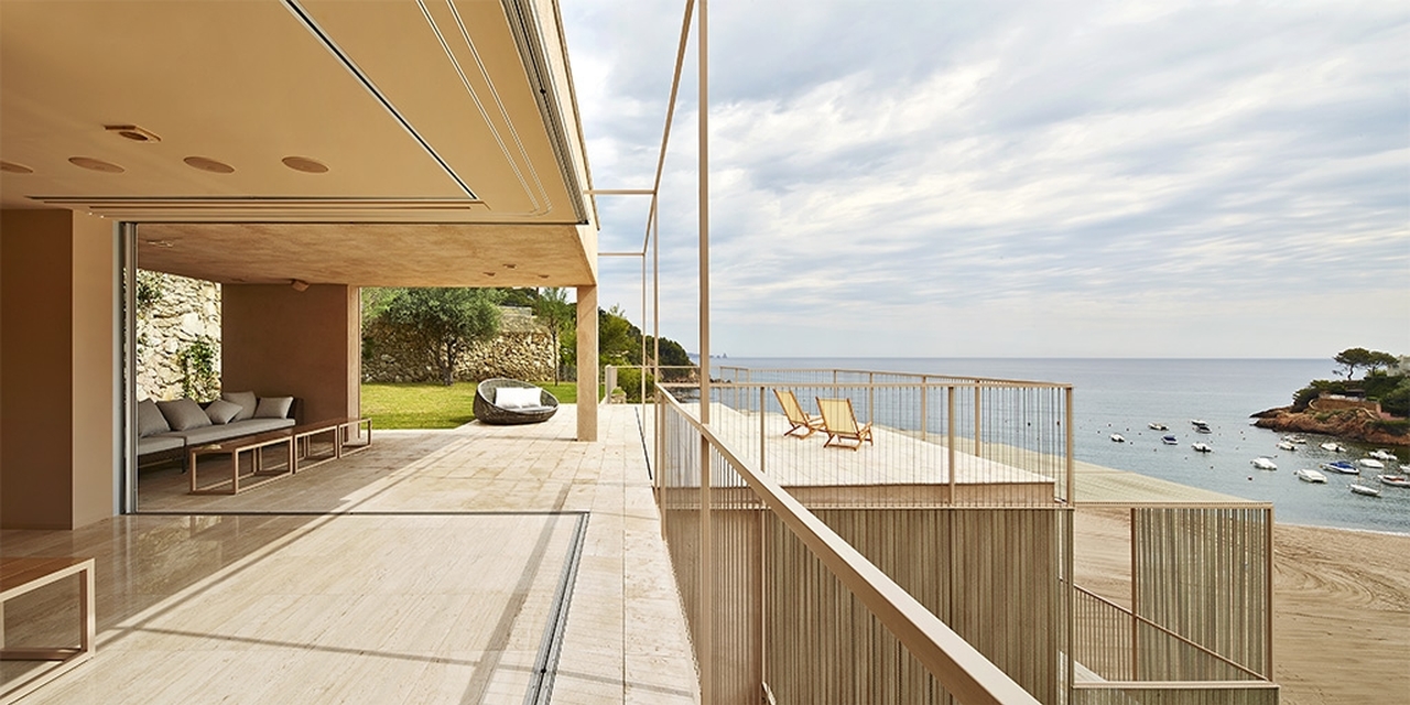 terrasse villa contemporaine