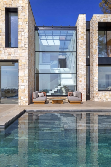 villa contemporaine avec piscine